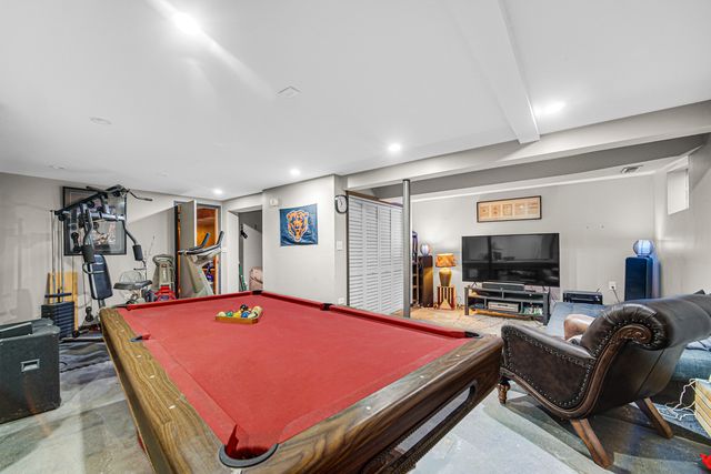 3423 Grandmore Avenue, Gurnee, IL 60031