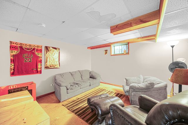 3423 Grandmore Avenue, Gurnee, IL 60031