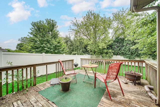 3423 Grandmore Avenue, Gurnee, IL 60031