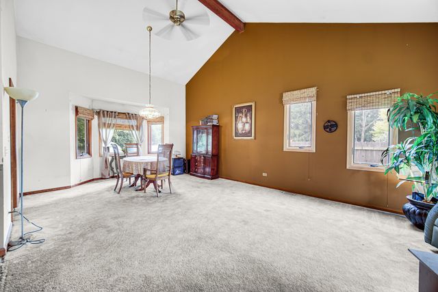 3423 Grandmore Avenue, Gurnee, IL 60031