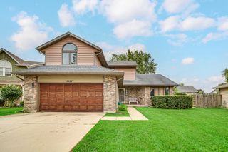 3423 Grandmore Avenue, Gurnee, IL 60031