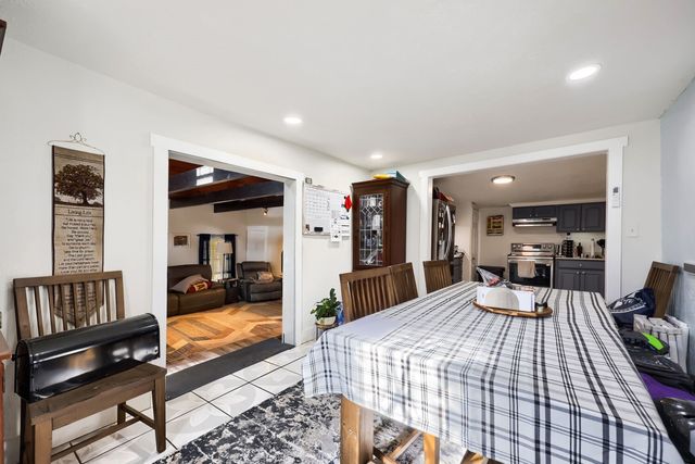 400 S 3rd Street, Grandview, TX 76050