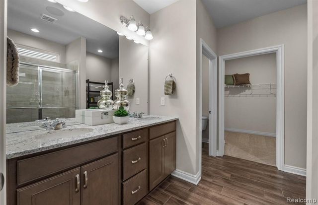 5484 Lewiston Road, Canton, MI 48188