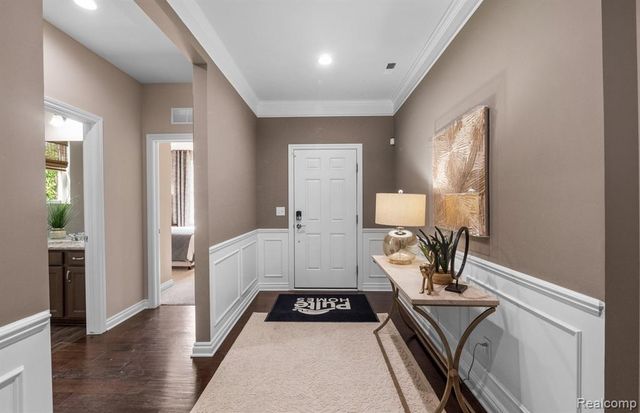 5484 Lewiston Road, Canton, MI 48188
