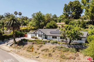 5121 Winnetka Avenue, Woodland Hills (los Angeles), CA 91364