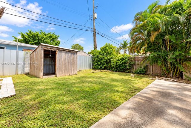 526 NW 44th Avenue, Miami, FL 33126