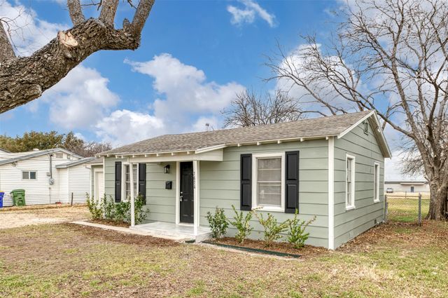 7624 Tacoma Drive, White Settlement, TX 76108