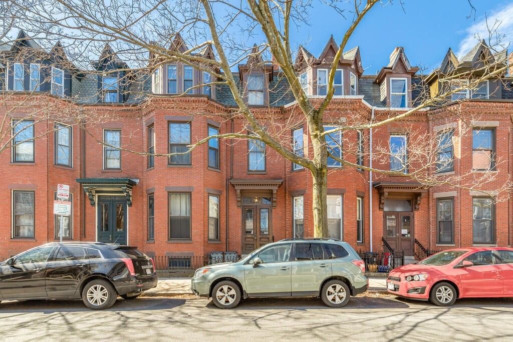 325 K Street 2, Boston, MA 02127