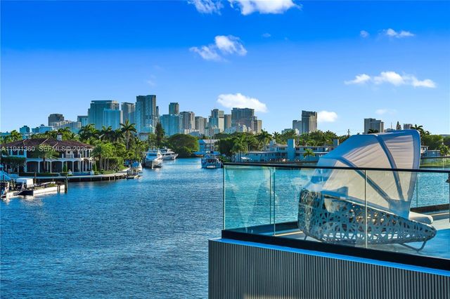 725 Middle River Dr, Fort Lauderdale, FL 33304