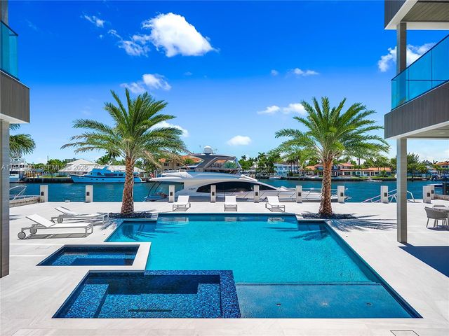 725 Middle River Dr, Fort Lauderdale, FL 33304