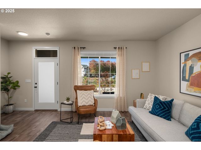 5145 Se DAVIS Rd, Hillsboro, OR 97123