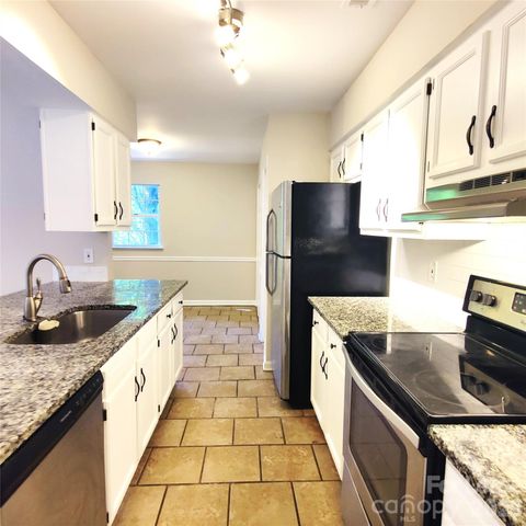 6041 Acadian Woods Drive, Charlotte, NC 28227