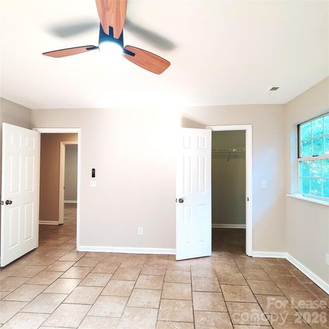 6041 Acadian Woods Drive, Charlotte, NC 28227