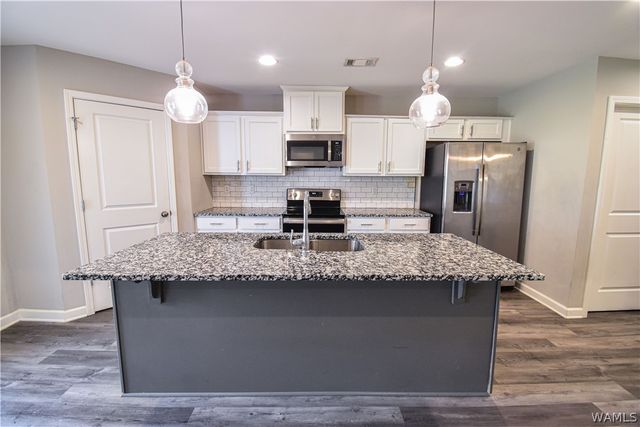 4126 Richmond, Northport, AL 35473