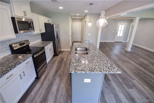 4126 Richmond, Northport, AL 35473