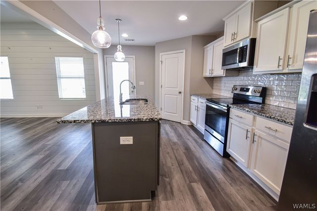 4126 Richmond, Northport, AL 35473