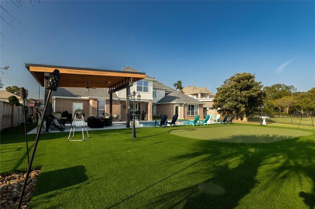 3811 Lakeridge Canyon Drive, Sugar Land, TX 77498