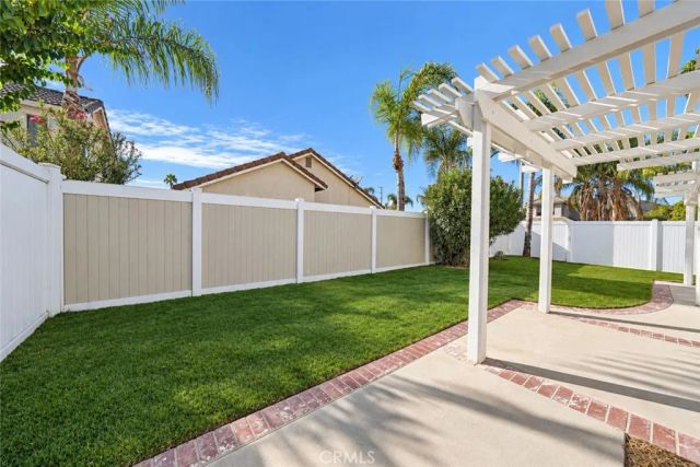 30051 Shoreline, Menifee, CA 92584