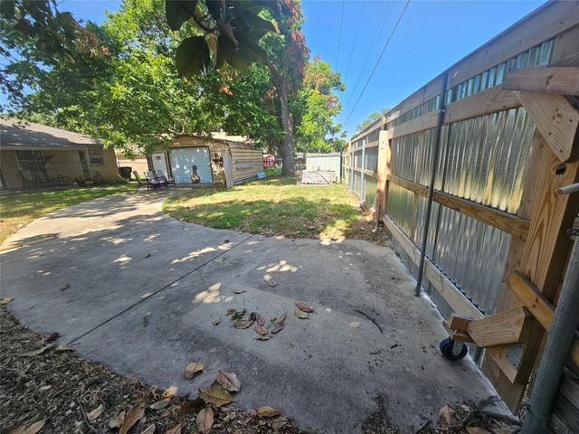 7239 Muse Court, Fort Worth, TX 76112