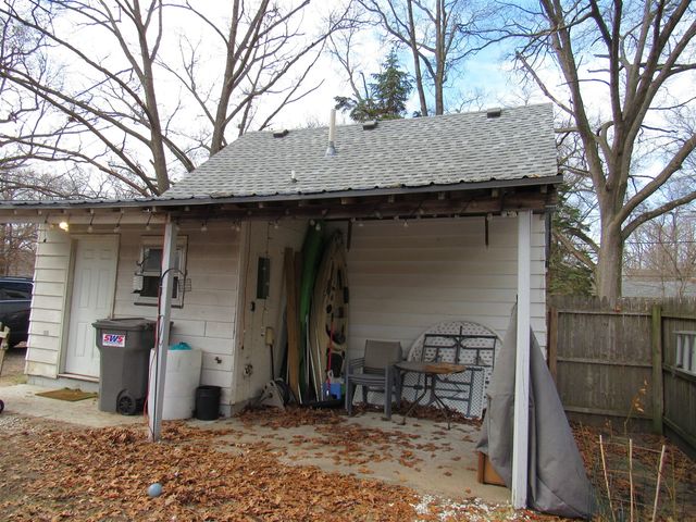 2720 Worden Street, Norton Shores, MI 49444