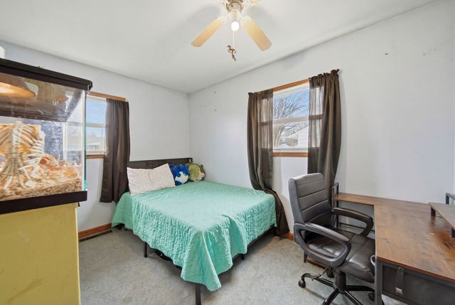 2008 E 6th Street, Sterling, IL 61081