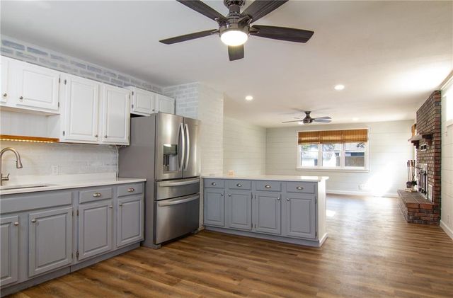 911 Turner Road, Pittsburg, KS 66762