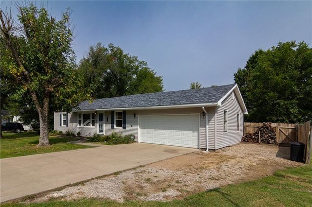911 Turner Road, Pittsburg, KS 66762