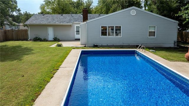 911 Turner Road, Pittsburg, KS 66762