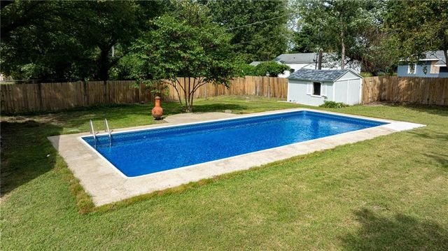 911 Turner Road, Pittsburg, KS 66762