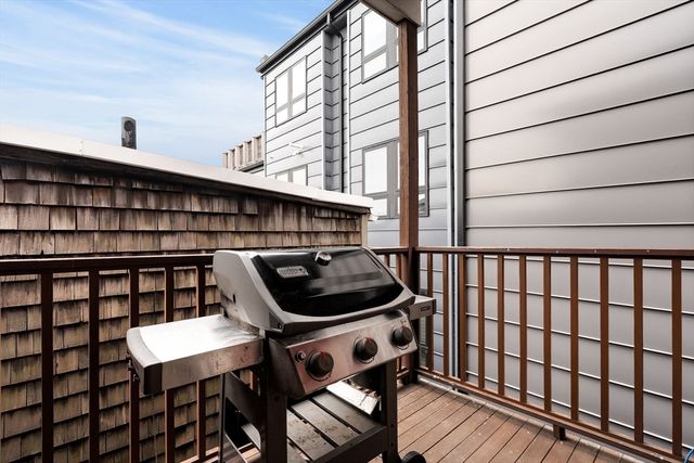 133 I St 3, Boston, MA 02127