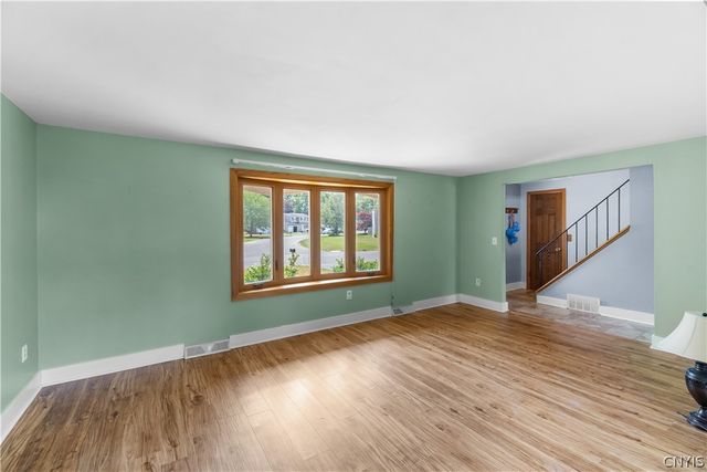 5321 Amalfi Drive, Clay, NY 13041