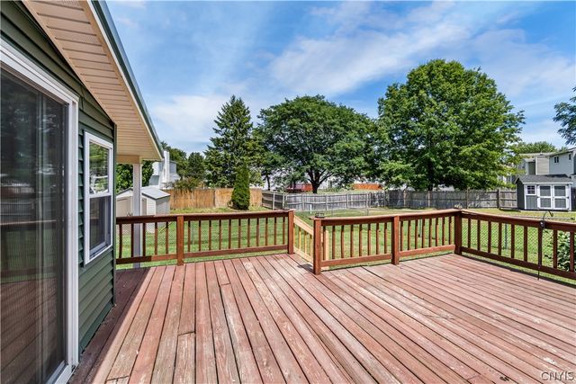 5321 Amalfi Drive, Clay, NY 13041