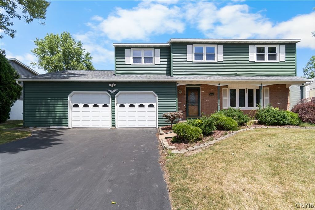 5321 Amalfi Drive, Clay, NY 13041