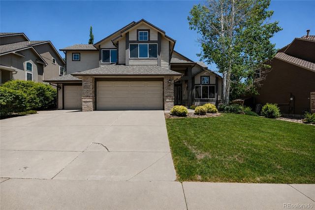 355 Peregrine Circle, Broomfield, CO 80020