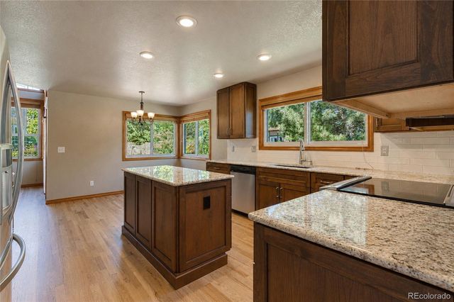 355 Peregrine Circle, Broomfield, CO 80020
