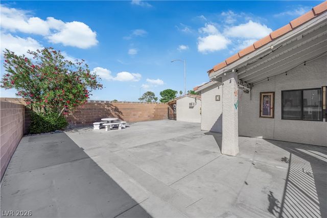 6208 Barkstone Avenue, Las Vegas, NV 89108