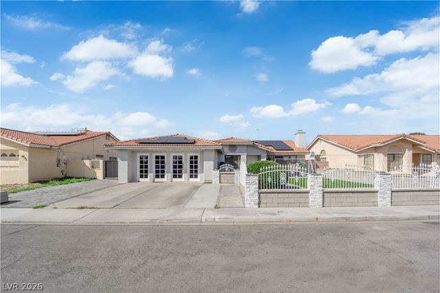 6208 Barkstone Avenue, Las Vegas, NV 89108