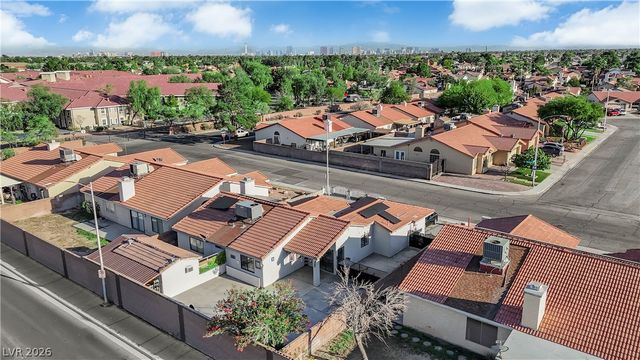 6208 Barkstone Avenue, Las Vegas, NV 89108