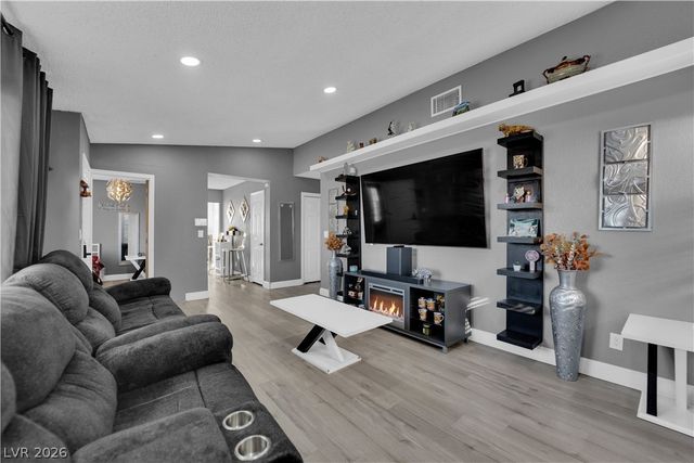 6208 Barkstone Avenue, Las Vegas, NV 89108