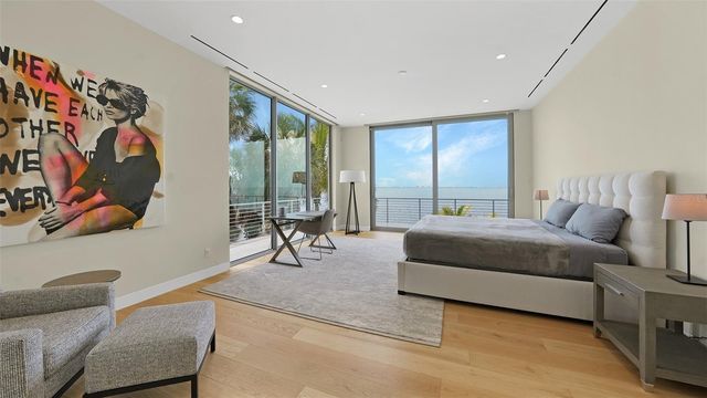 4123 BAY SHORE ROAD, Sarasota, FL 34234