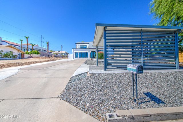 1214 E DESERT COVE Avenue, Phoenix, AZ 85020