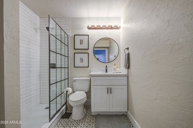1214 E DESERT COVE Avenue, Phoenix, AZ 85020
