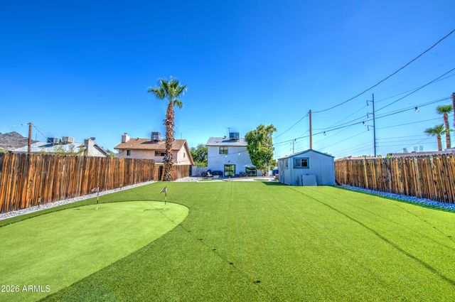 1214 E DESERT COVE Avenue, Phoenix, AZ 85020