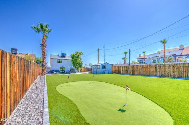1214 E DESERT COVE Avenue, Phoenix, AZ 85020