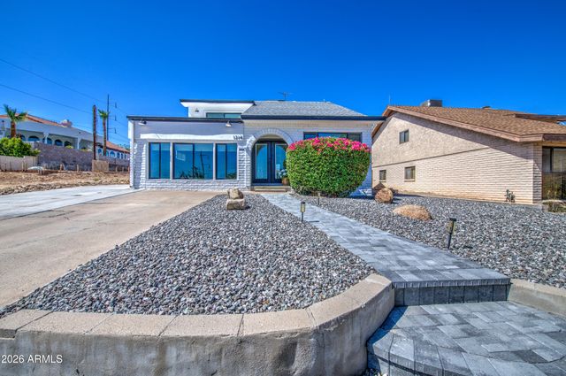 1214 E DESERT COVE Avenue, Phoenix, AZ 85020