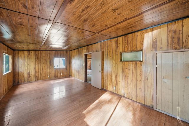 1945 Grand Coulee Boulevard, Shasta Lake, CA 96019