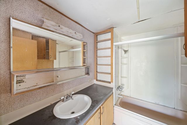 1945 Grand Coulee Boulevard, Shasta Lake, CA 96019