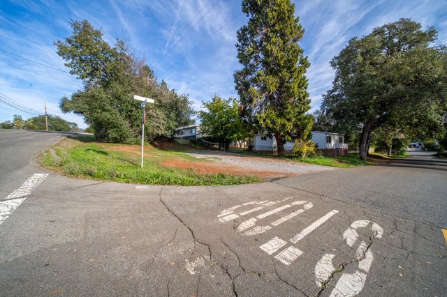 1945 Grand Coulee Boulevard, Shasta Lake, CA 96019