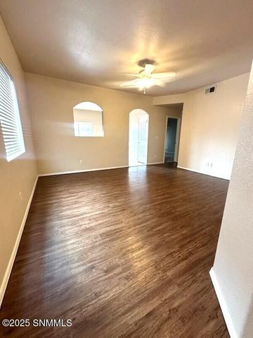 4529 Hillsboro Loop, Las Cruces, NM 88012