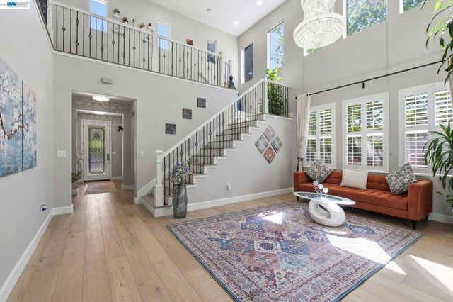 3001 Silva Way, San Ramon, CA 94582